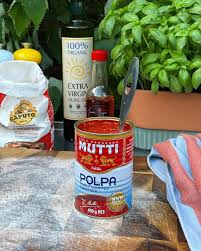 Mutti Finely Chopped Tomatoes Pack of 12x400g